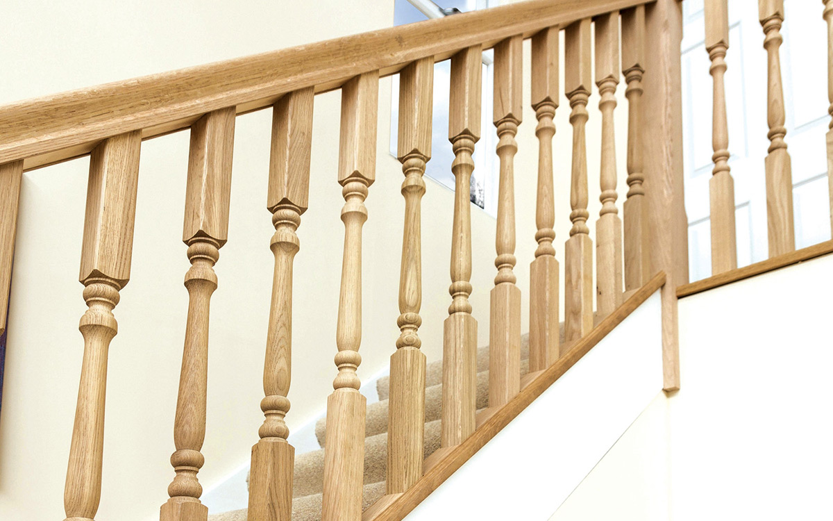 Help Choosing The Best Oak Stair Parts | Expert Buyers Guide