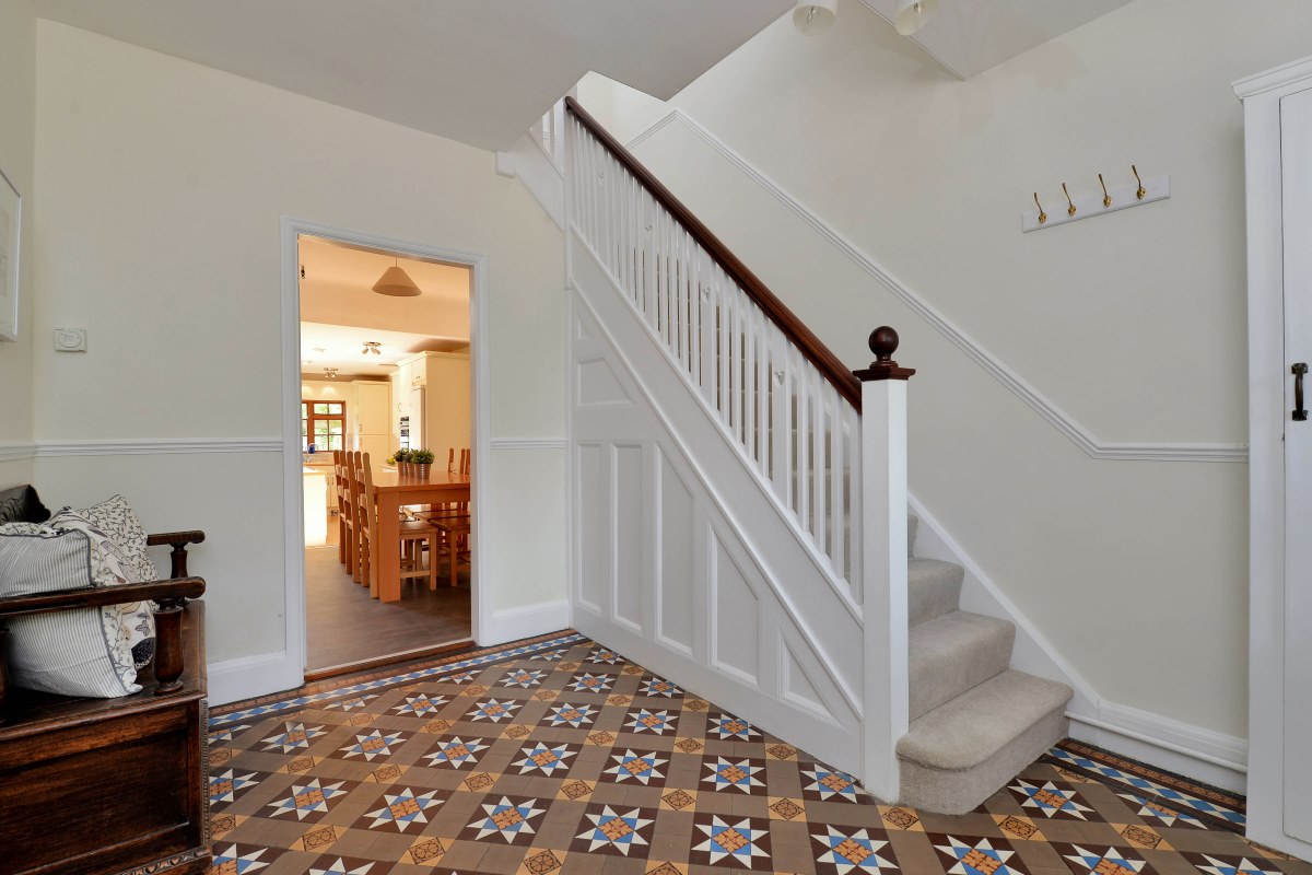 10 Ways To Make Your Hallway And Staircase Appear Bigger Without Extending Your Property