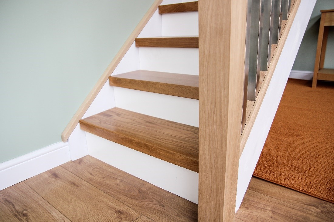 A picture of an oak staircase