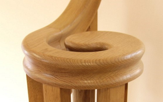 A grooved handrail